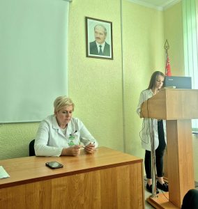 17 июня в поликлинике прошел Единый день информирования, посвященный ключевым вопросам безопасности, исторической памяти и профилактики правонарушений.