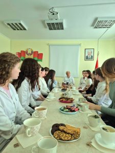 В рамках Дня молодого специалиста администрация и профсоюзный комитет нашей поликлиники организовали теплую встречу для молодых специалистов